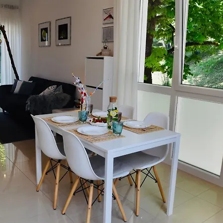 Stazion With Free Parking Apartment *