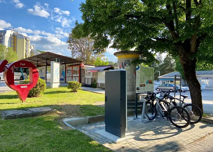 Stazion With Free Parking *