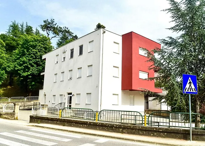 Stazion With Free Parking